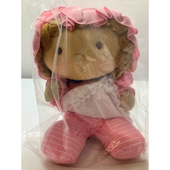 Vintage 1978 ORIGINAL Elka 7 in. Sitting Plush Baby Doll